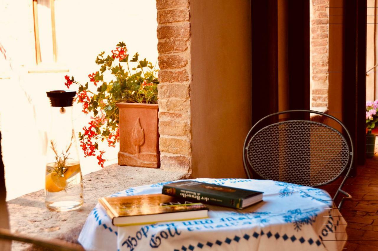Locanda Della Scala San Quirico dʼOrcia Dış mekan fotoğraf